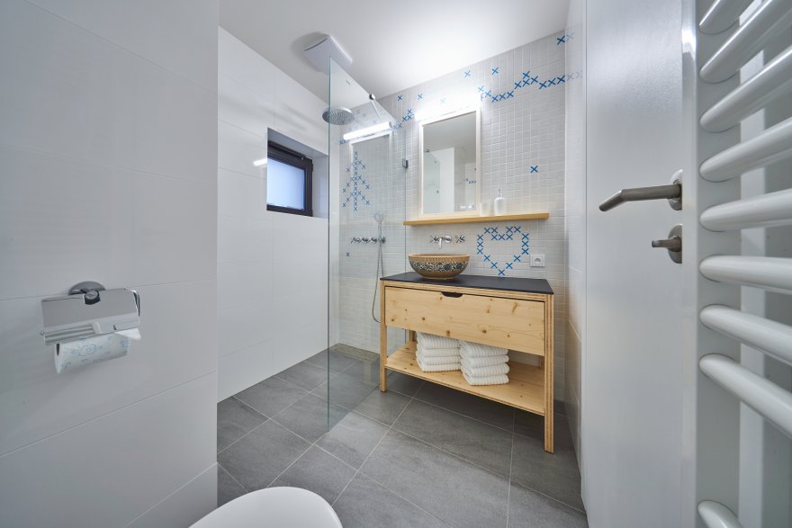 Apartmán s dvěma ložnicemi, finskou saunou a vířivkou